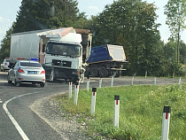 Появилось видео ужасного столкновения грузовиков под Калининградом