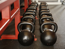 В Янтарном начался ремонт спорткомплекса