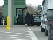 Пограничники Польши думают, как предупреждать туристов о сбое компьютеров 