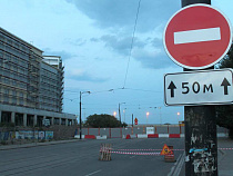 Участок улицы Дзержинского закроют из-за ремонта железной дороги