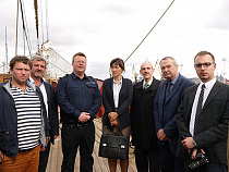 Министр агентства по международным связям посетила немецкий бриг «Roald Amundsen»