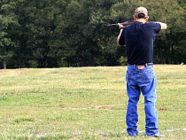 Охотник принял другого охотника за кабана и выстрелил в него