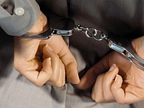 В Калининграде женщина-повар ударила сожителя ножом в шею