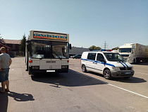 В пассажирском автобусе в Калининграде нашли 15 неисправностей