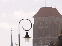 Кирпичное "сердце" Гданьска ломается на куски