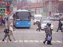 Пешеходов и автомобилистов Калининграда обезопасят более чем на 180 млн рублей