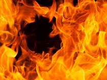 На пожаре в Калининграде сотрудники МЧС спасли человека 