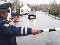 В Гусеве автомобиль сбил велосипедиста и скрылся