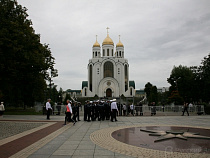 В Калининград прибыли святыни Свято-Успенского Вышенского монастыря