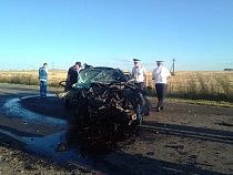 Под Гвардейском в автокатастрофе погибла 23-летняя водитель «Мазды»