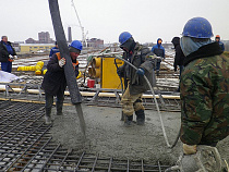 В Калининграде бетонируют путепровод через Новую Преголю к стадиону