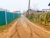 В Светлом изгоняют с участка теневую автомастерскую