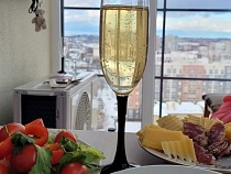 В Калининграде врач дала совет пьющим на корпоративах 