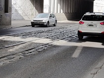 ГИБДД: ремонта межпутья на улице Киевской так и не произошло