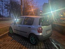 В Калининграде по видеокамерам выследили «Рено»