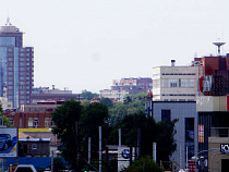 Что случилось 12 августа 2016 года: боевик в прокуратуре, коммунисты не у дел, гастарбайтеры на стадионе ЧМ-2018 и “чёрный список купальщика”