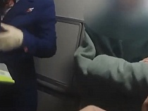 Калининградка устроила пьяный скандал на борту самолёта