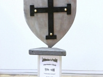 Калининградскому областному историко-художественному музею передан памятный знак в честь первого магистра Пруссии