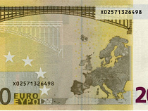 В Калининграде евро "рисуют" тысячами