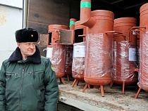 Таможенник сварил 200-ю печь для зоны СВО