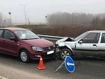 Приступ водителя вынес «Фольксваген» на встречный «Форд»