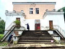 На командный пункт в Холмогоровке не хватает денег