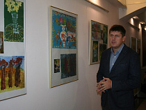 В горсовете Калининграда открылась выставка "Мир открыт каждому"