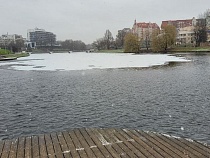 В Калининграде появился первый большой лёд
