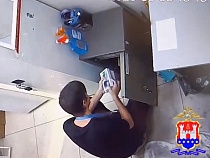 В Калининграде 22-летний «добавил» себе «зарплату» сам