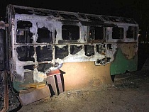 В Калининградской области в огне у моря умер охранник глэмпинга