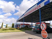 За полгода на погранпереходах стало на 27% меньше легковых автомобилей (инфографика)