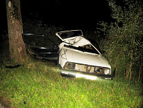 Машина с четырьмя подростками разбилась под Калининградом: двое погибли