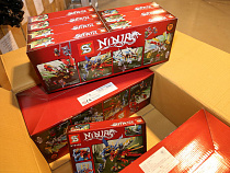 По требованию Lego не дали въехать в Россию китайским нинзя
