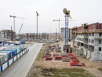 Фонд, который ведёт крупную стройку в Калининграде, не платит зарплату