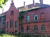 Под Черняховском продают землю и здания из комплекса «Луизенберг»