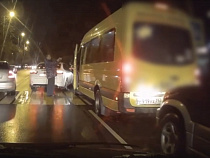 Маршруточник попытался отнять смартфон у полицейского (видео)