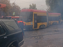 Единственный польский трамвай в Калининграде сошёл с рельсов (фото)