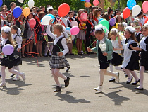 В Неманском районе директора двух школ установили свои требования к школьной форме и внешнему виду учащихся