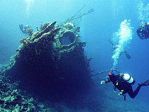 Пограничники "выловили" троих водолазов под Калининградом