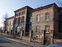 В Калининграде разрешили отремонтировать два дома-памятника