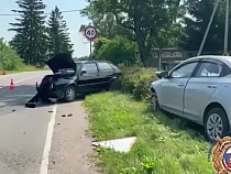 На старой зеленоградской дороге ДТП: «Фольксваген» не уступил «Хёндэ»