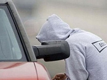 В Калининграде 15-летний подросток угнал микроавтобус