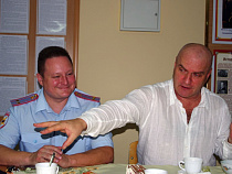 Кино: в калининградском Светлогорске полицейские провели вечер с Александром Балуевым