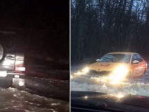 Шторм в Калининградской области: машины глохнут в потоках воды (видео)