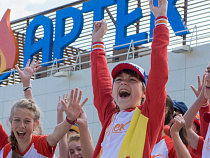 Школьники из Калининградской области вновь отправились в «Артек»