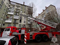 В Калининграде на пожаре дети отравились дымом