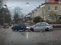 Появилось видео с силовиками, попавшими в аварию в Калининграде (видео, дополнено) 