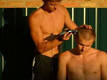 Калининградцев забреют патриотично 