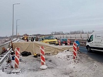 На Южном обходе Калининграда «Ниссан» врезался в «Фольксваген»