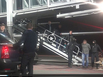 Полиция показала, как конвоировали в Калининград вежливого афериста (видео) 